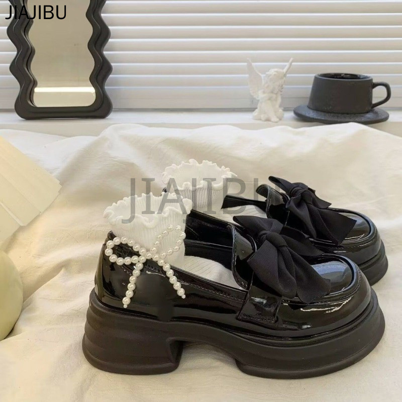 Size 34-42 Giày Nữ Size Lớn Giày Lười Chống Trượt Phong Cách Retro Giản Dị Giày Đi Học Cao Gót Màu Đen Korean Fashion Round Toe Platform Mary Jane Shoes Japanese JK Uniform Lolita Doll Shoes Giày Da Nhỏ Cosplay Mờ Phong Cách Đại Học Anh Với Gót Dày