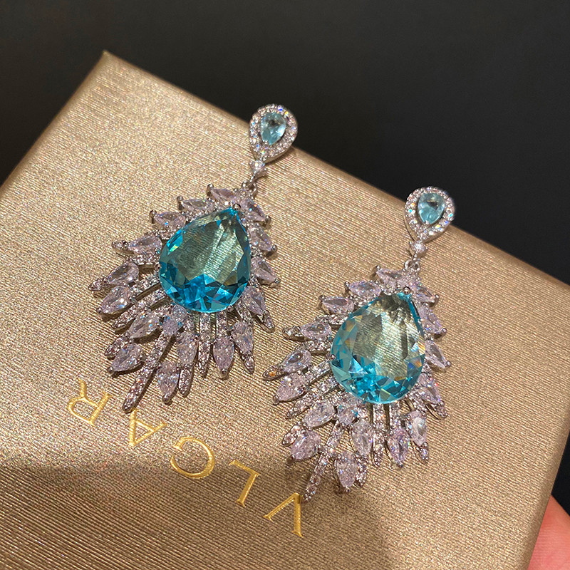 Bông tai dài tinh tế Zircon màu xanh mới