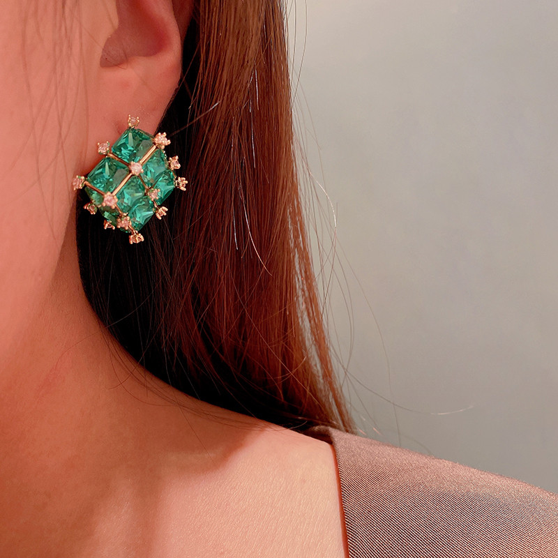 Bông tai khí chất thanh lịch hình vuông Zircon sang trọng mới