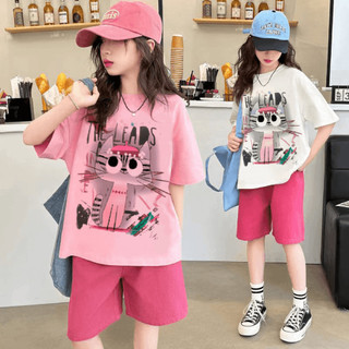 Set đồ bé gái mùa hè kiểu dáng Hàn Quốc – Áo thun mèo in hình + quần short lửng dễ thương