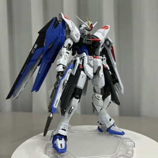 MG Gundam HG Model Kit Combat Free Unicorn Destiny Mecha Nhân vật Quà tặng sinh nhật Robot