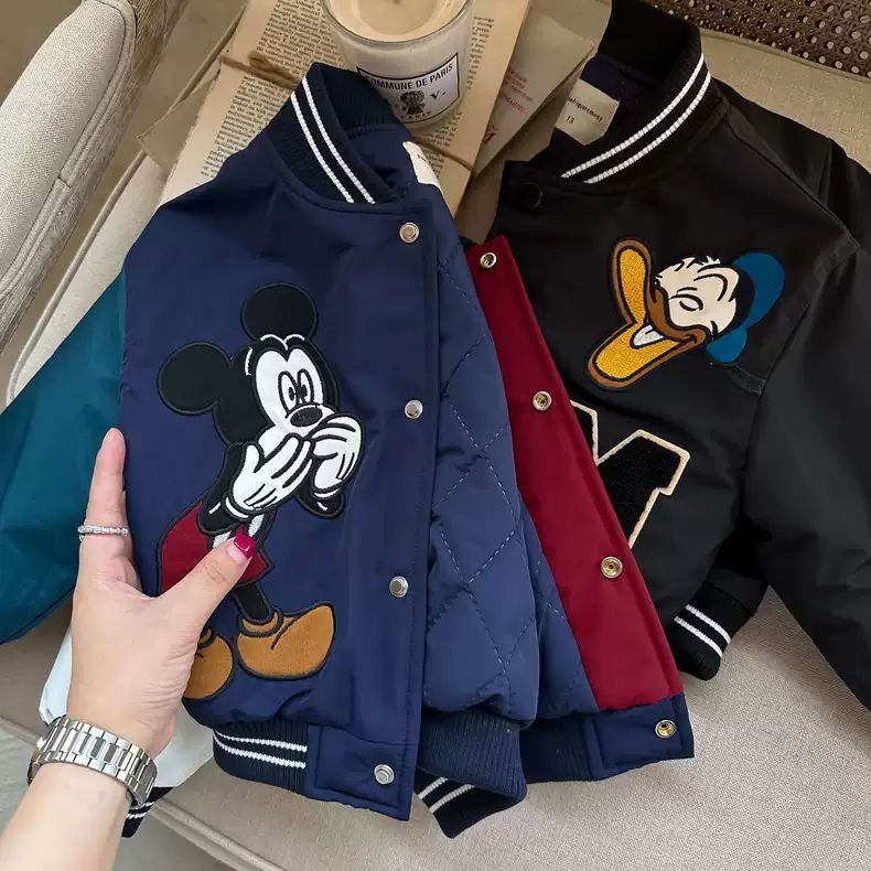 Hàng sẵn có Áo khoác hoạt hình cho trẻ em Bé trai Thu đông Phong cách mới Trẻ em Áo khoác đệm Cotton đẹp trai Hợp thời trang Áo khoác đồng phục bóng chày cho bé gái Quilted