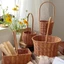 Giỏ hoa cô dâu Roly dệt từ mây willow, có tay cầm, phù hợp làm giỏ hoa và dùng cho picnic