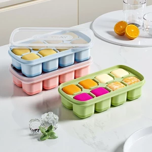 Hộp làm đá vuông 8 ô có nắp đậy bằng silicon nhiều màu sắc 14.2x7.2x3.5cm