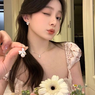 Bông tai kim cương giả hình bướm ngọc trai nữ, ánh sáng sang trọng, phong cách ngọt ngào, phù hợp mùa hè, cho học sinh