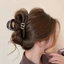 Kẹp tóc cá mập kim loại chữ cái phong cách Pháp Retro 8cm - Phụ kiện tóc sang chảnh