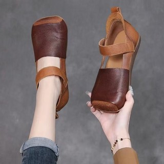 Dép sandal phẳng mũi vuông cho phụ nữ với một dây đeo và thiết kế rỗng