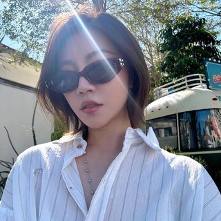 Kính râm mắt mèo cổ điển Kính mắt bảo vệ bên bờ biển Phụ nữ mặt tròn phân cực