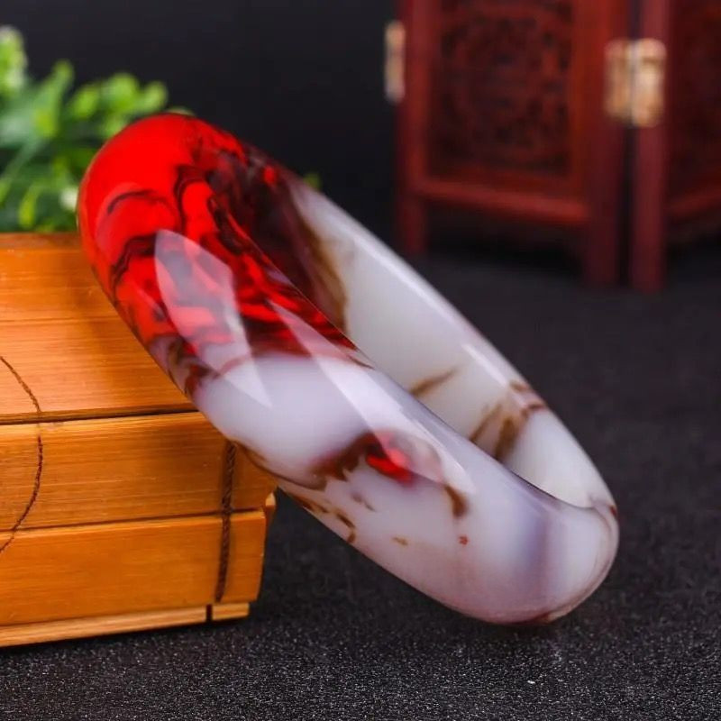 Vòng Tay Ngọc Bích Đính Đá Máu Tự Nhiên - Phù Hợp Cho Nữ