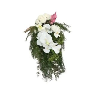 Bó hoa cưới cầm tay cô dâu kiểu Hàn quốc dáng thác đổ C2145