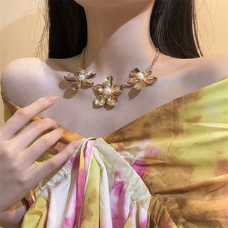 1 Chiếc Thiết Kế Thời Trang Kim Loại Hoa Vòng Cổ Nữ Phong Cách Âu Mỹ Chụp Ảnh Đường Phố Ngọc Trai Cánh Hoa Xương Đòn Dây Xích Cổ