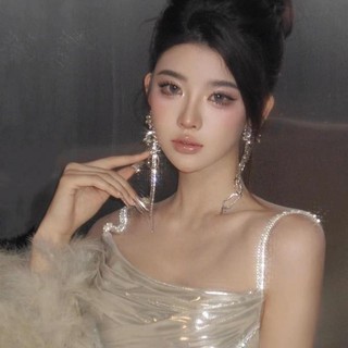 Siêu Nhấp Nháy Cao Cấp Phóng Đại Bông Tai Cô Dâu Họp Thường Niên Bướm Tua Rua Dài Tai Kẹp