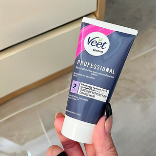 Veet Chuyên nghiên cứu Kem tẩy lông riêng không để lại vết đen nhẹ nhàng và không gây kích ứng và thích hợp cho người mới bắt đầu sử dụng làm kem tẩy lông