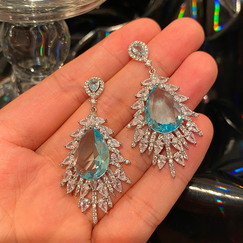 Bông tai dài tinh tế Zircon màu xanh mới