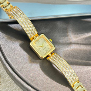 Đồng hồ nữ Vuông Full Diamond Dây đeo Đồng hồ nữ sang trọng Vòng tay phong cách cổ xưa Đồng hồ thạch anh