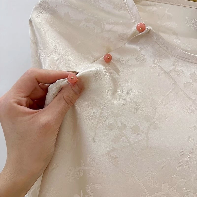 Phong Cách Trung Hoa Mới Phong Cách Trung Hoa Quần Áo Nữ 2024 Đầu Xuân Cổ Tròn Phù Hợp Với Retro Jacquard Dài Tay Áo Sơ Mi Đính Hạt Tính Khí Áo Sơ Mi