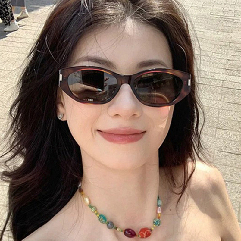 Kính ca cao Kính râm khung hẹp Retro Cover Kính râm Unisex Hợp thời trang Kính râm Hot Girl