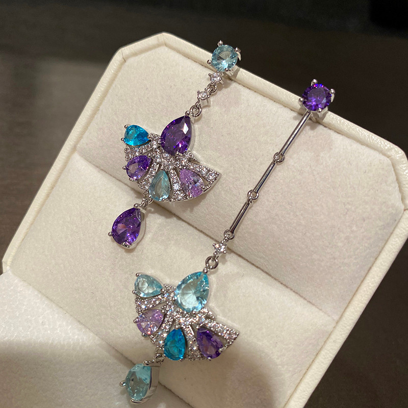 Bông tai tua rua bất đối xứng Zircon đầy màu sắc