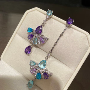 Bông tai tua rua bất đối xứng Zircon đầy màu sắc