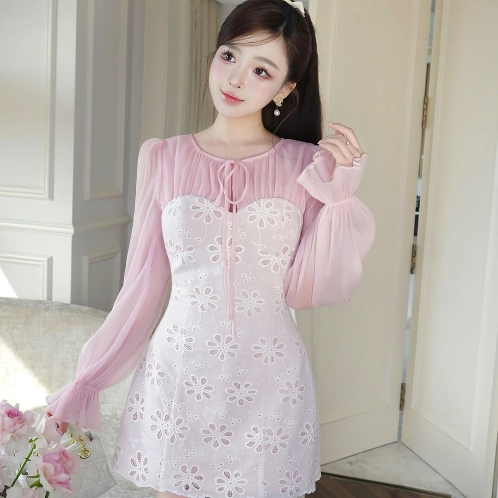 Đầm ren hoa Khiết Style phối tơ sóng nhúng màu hồng ngọt ngào trẻ trung KD119A
