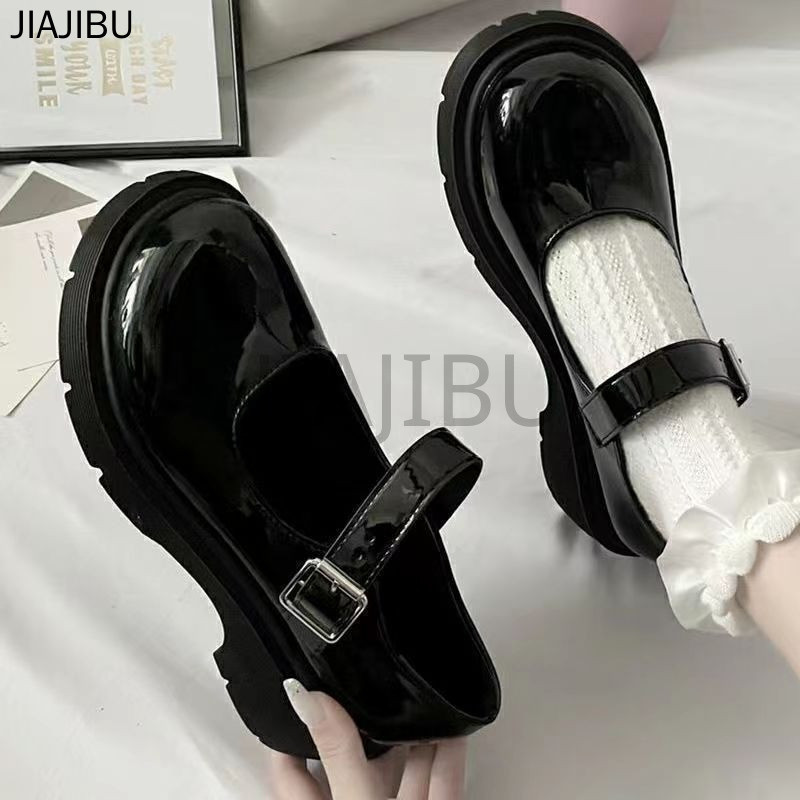 Size 35-44 Giày Nữ Cỡ Lớn Giày Đi Học Mũi Tròn Màu Đen Đế Dày Chống Trượt Phong Cách Trường Học Anh Cổ Điển Korean Fashion Casual Patent Leather Platform Mary Jane Shoes Giày Da Lolita JK Nhật Bản Màu Lì French Soft Sole Cosplay Doll Shoes Giày Khiêu Vũ