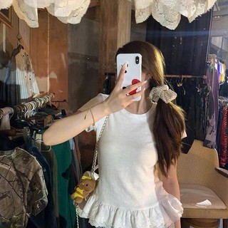 Áo Thun Baytee Đuôi Ren Trắng Nữ Tiêu Thư Bánh Bèo