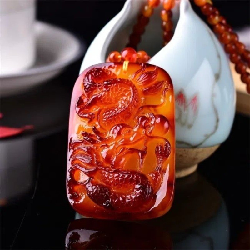 Hổ Phách Cũ Ong Đỏ Da Cung Hoàng Đạo Rồng Thương Hiệu Mặt Dây Chuyền Nam Nữ Đơn Giản Phù Hợp Với Thời Trang