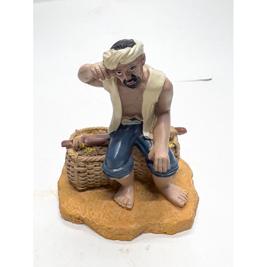 Ông Lão Gánh Củi Trang Trí Tiểu Cảnh, Non Bộ, Bể Cá Cảnh (7x6x8cm)