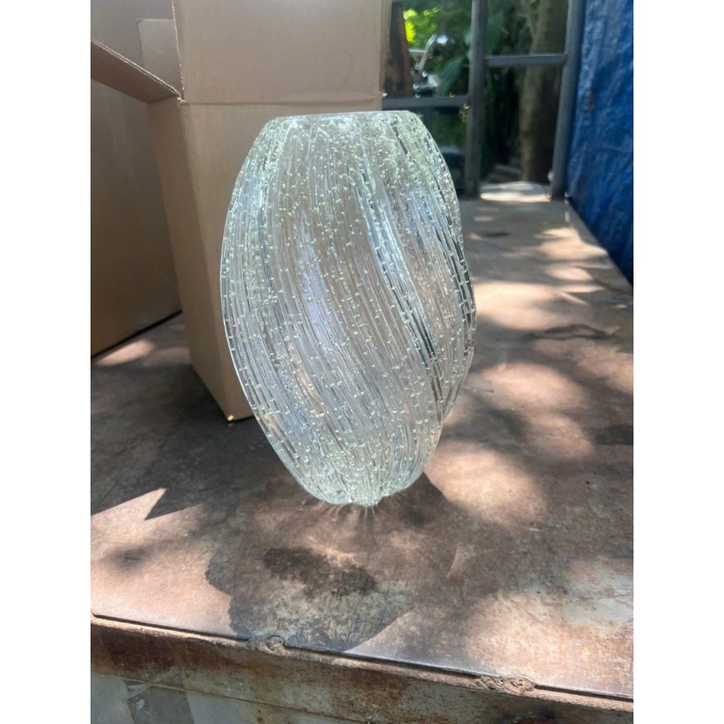 Lọ Hoa Thuỷ Tinh Phát Sáng Trong Bóng Tối; Bình Hoa Dạ Quang - Sự kết hợp hoàn hảo của nghệ thuật và ánh sáng