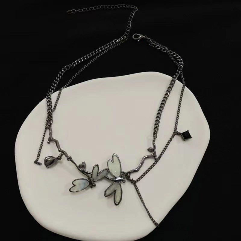 Elegant Gunmetal Odonate Pendant Necklace Unique Clavicle Chain Fashion Jewelry