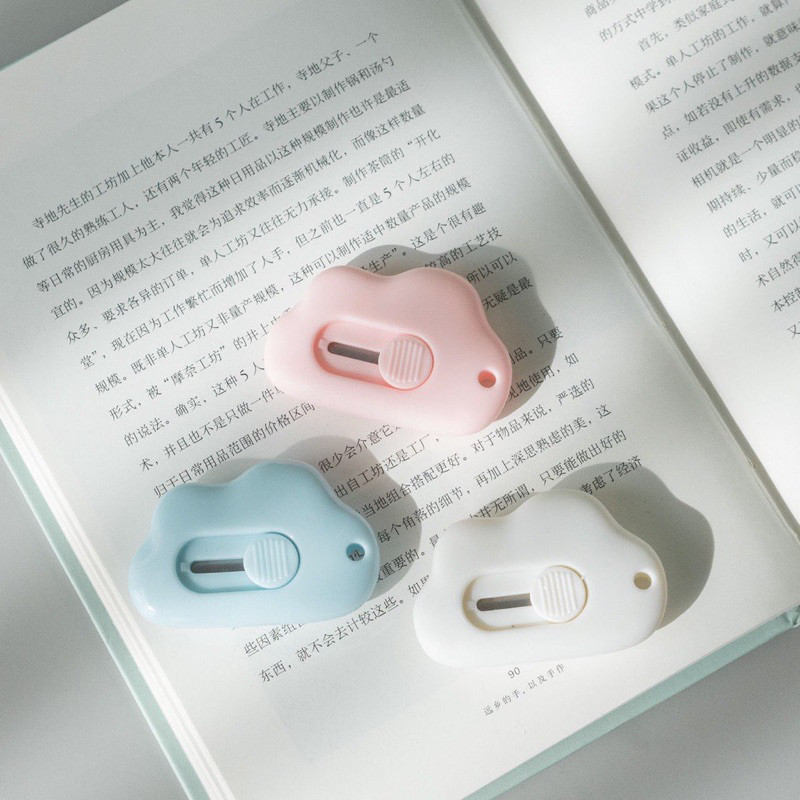 Dao rọc giấy an toàn hình đám mây.