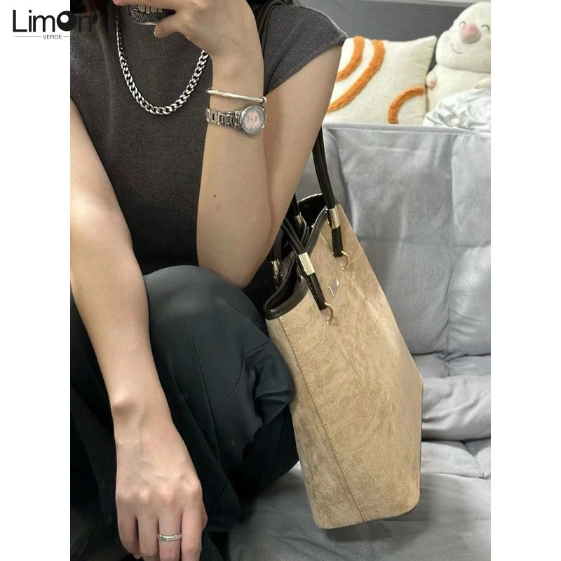 Túi Niche 2025 Túi đeo vai phong cách mới Da lộn Túi Tote dung tích lớn