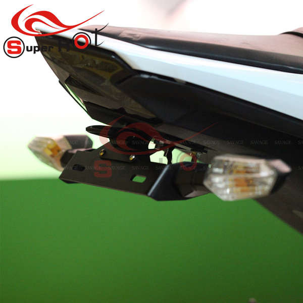 Thích hợp cho Kawasaki Z800 Z800R 13-18 năm sửa đổi khung biển số phía sau khung biển số phía sau khung đuôi ngắn