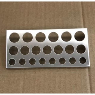 - Đế Inox 21 lỗ đựng chum mực phun xăm rất tiện lợi