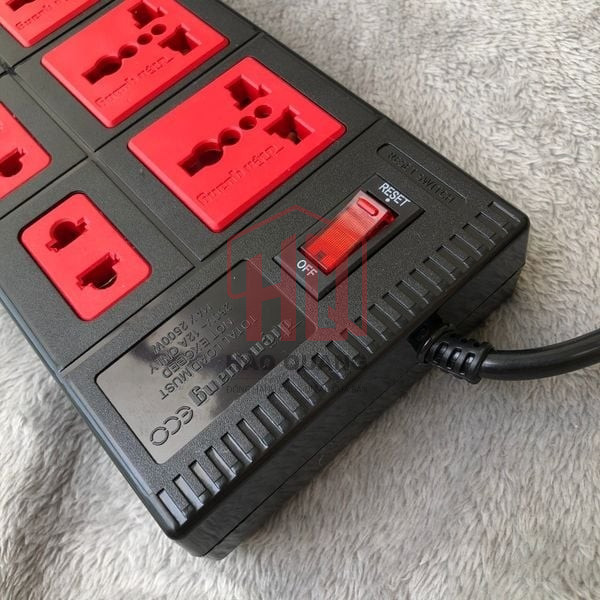 Ổ Cắm Điện Quang ECO 8 Lỗ Dây 5m – Chống Cháy, An Toàn, Tiết Kiệm Điện (ESK 8ECO)