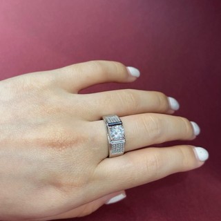 Nhẫn nam đính đá chỉnh được size