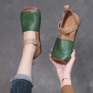 Dép sandal phẳng mũi vuông cho phụ nữ với một dây đeo và thiết kế rỗng