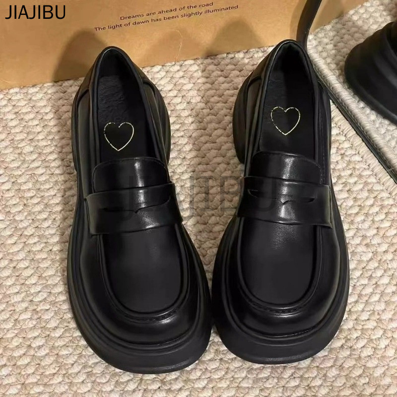 Size 35-45 Giày Nữ Cỡ Lớn Giày Đi Học Cao Gót Màu Đen Phong Cách Học Sinh Giày Da Nhỏ Kiểu Dáng Phong Cách Anh Quốc Đế Dày Chống Trượt Kiểu Dáng Lolita Korean Fashion Platform Cosplay Slip-on Platform Mary Jane Shoes Retro Japanese JK Uniform Doll Shoes
