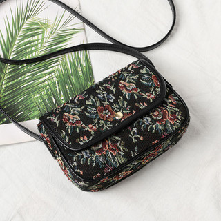 2025 Phong Cách Mới Hợp Thời Trang Retro Họa Tiết Cao Cấp Thời Trang Tất Cả Trận Đấu Một Tầng