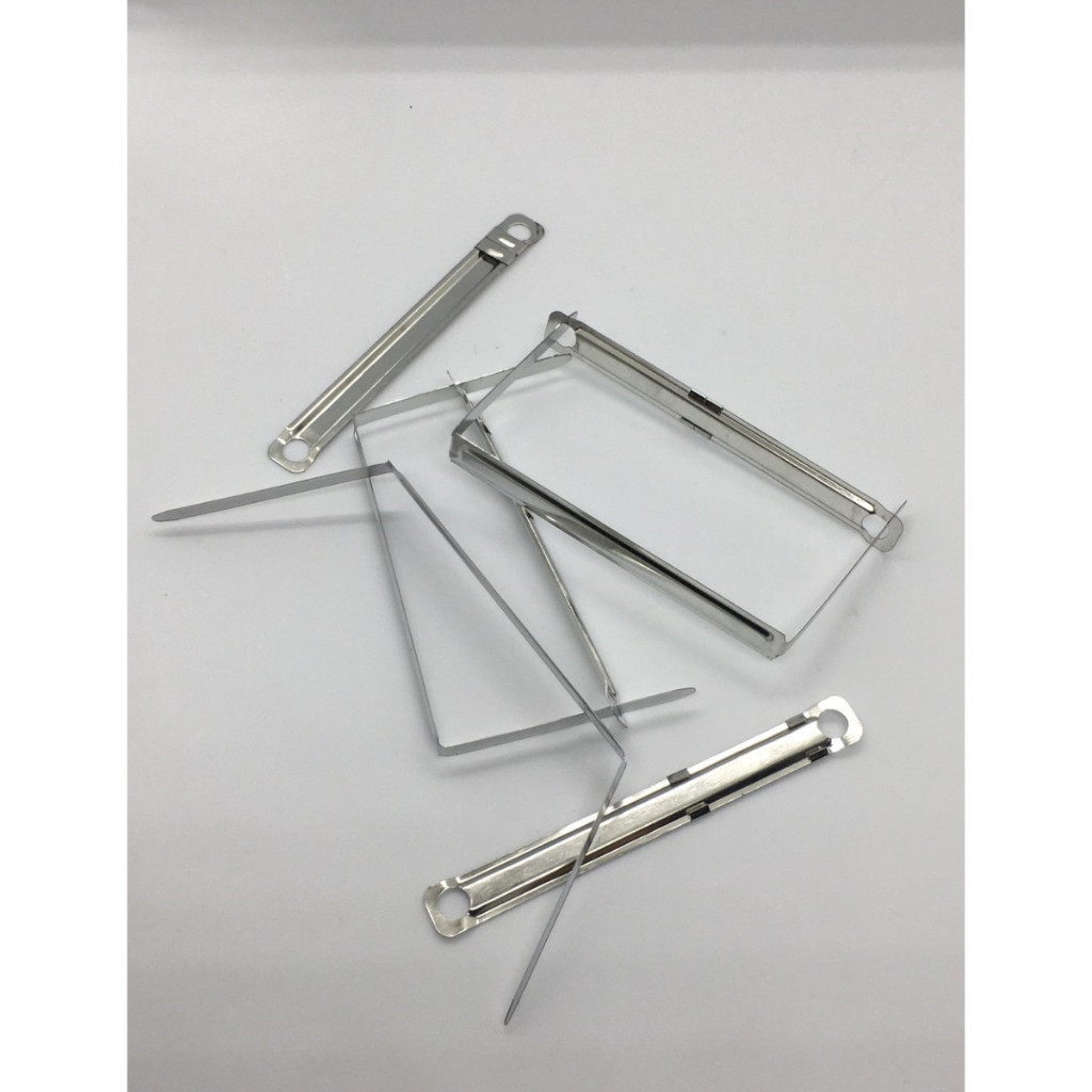 Acco sắt, nẹp giấy, thanh nẹp hồ sơ bấm 2 lổ SDI chính hãng. -