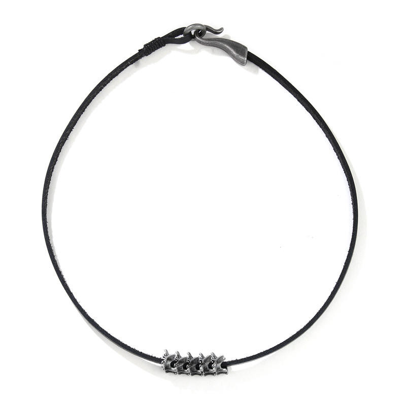 Châu Âu và Mỹ retro punk hip-hop rồng đen cột sống dây đeo cổ tay da hợp kim
