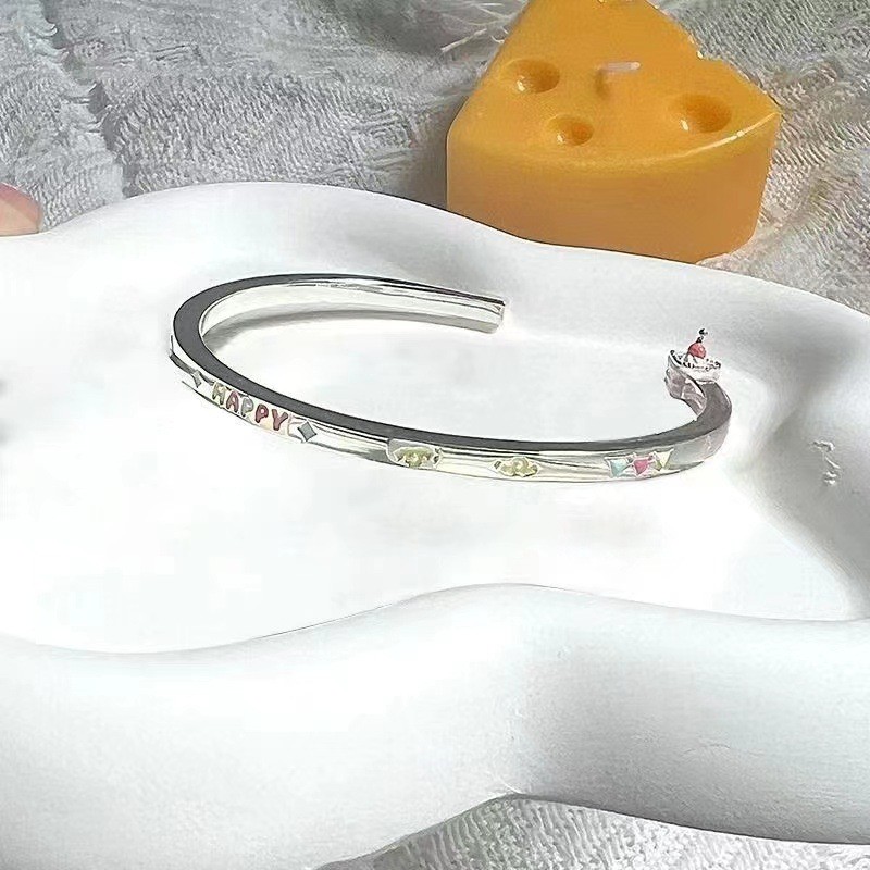 Vòng tay thời trang mới đa năng dễ thương ngọt ngào