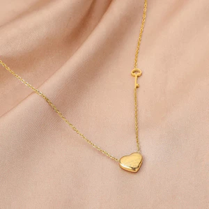 Vòng cổ chìa khóa tình yêu thời trang Thép titan mạ vàng 18K Mặt dây chuyền nữ độc đáo