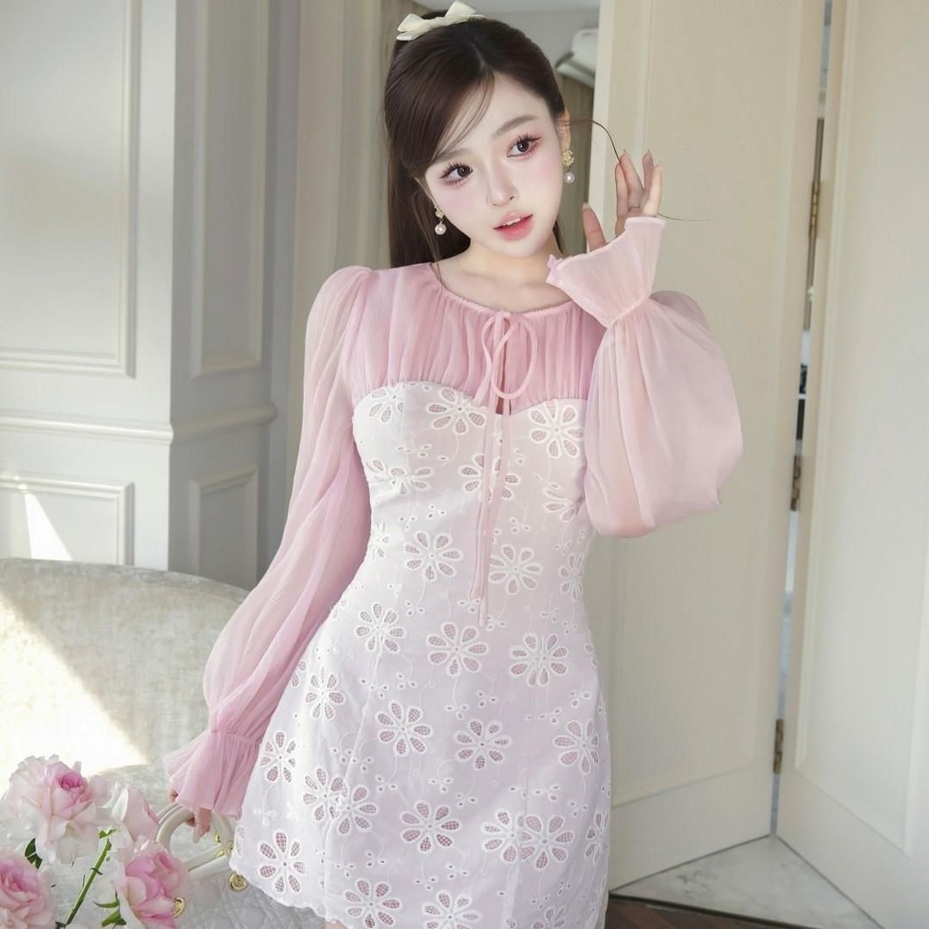 Đầm ren hoa Khiết Style phối tơ sóng nhúng màu hồng ngọt ngào trẻ trung KD119A