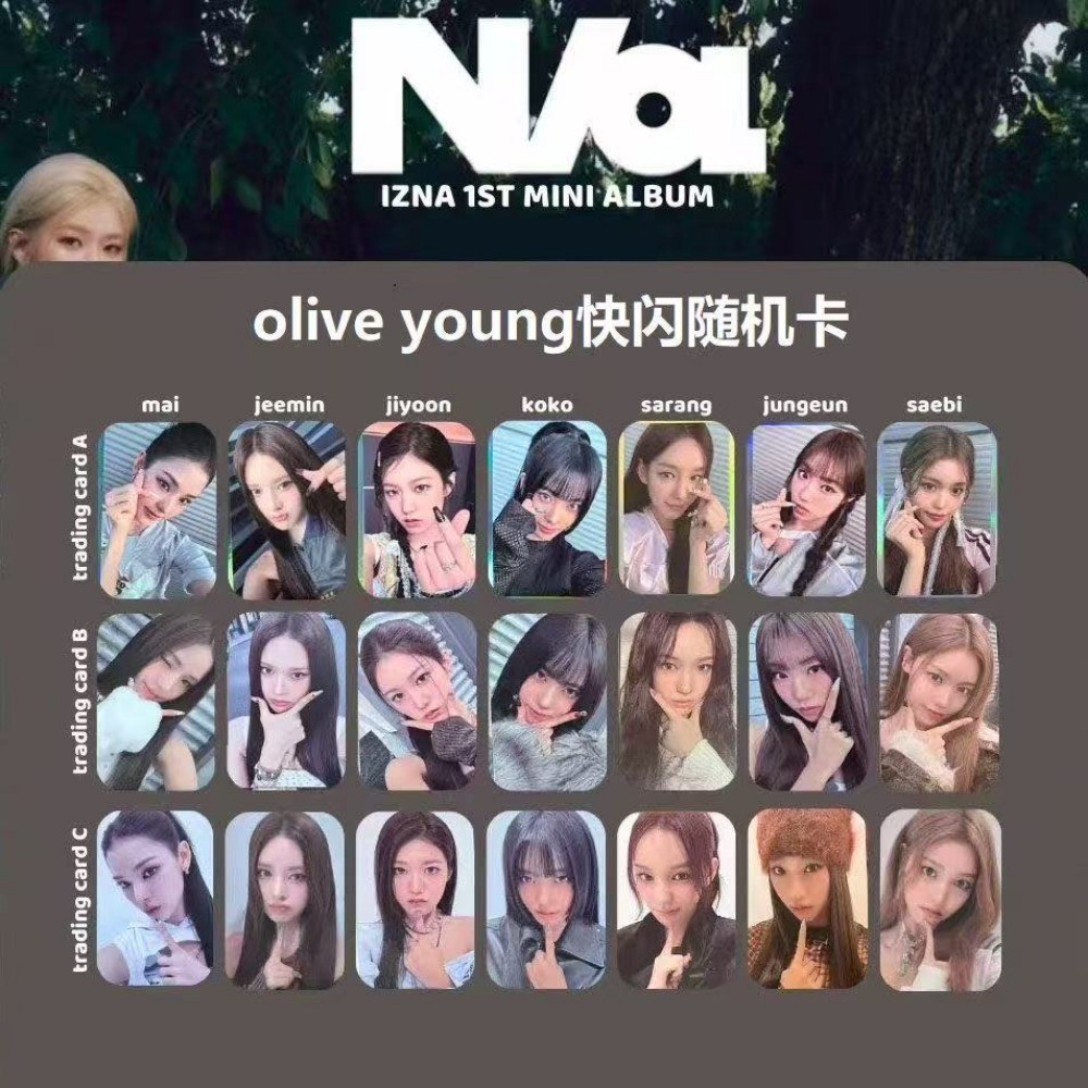Thẻ giao dịch ngẫu nhiên IZNA Olive Young Photocard