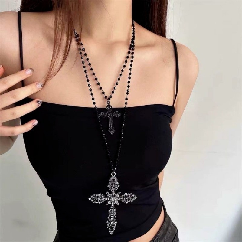 Vòng cổ chữ thập bạc Y2k Vòng cổ trái tim đen