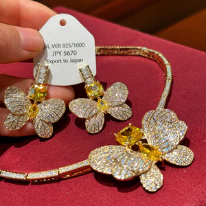 Bông tai vòng cổ sang trọng nhẹ nhàng Bộ hai mảnh Bướm Zircon
