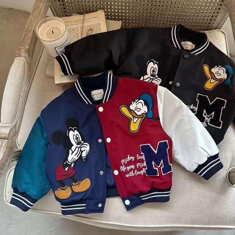 Hàng sẵn có Áo khoác hoạt hình cho trẻ em Bé trai Thu đông Phong cách mới Trẻ em Áo khoác đệm Cotton đẹp trai Hợp thời trang Áo khoác đồng phục bóng chày cho bé gái Quilted
