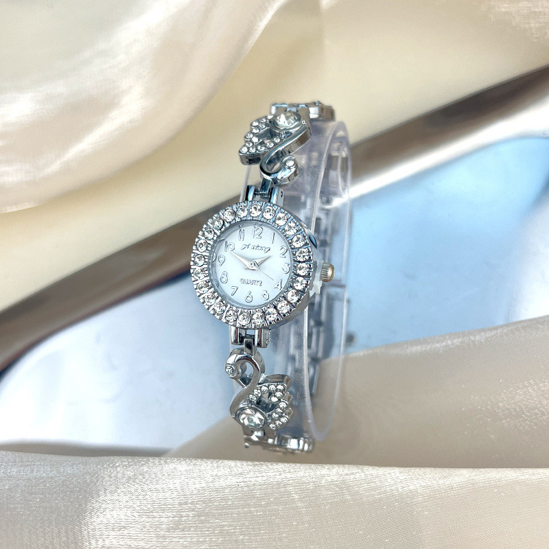 Đồng hồ nữ Bộ kim cương Swan Swarovski Vòng tay Đồng hồ đeo tay nữ Mặt số nhỏ Đồng hồ thạch anh đơn giản