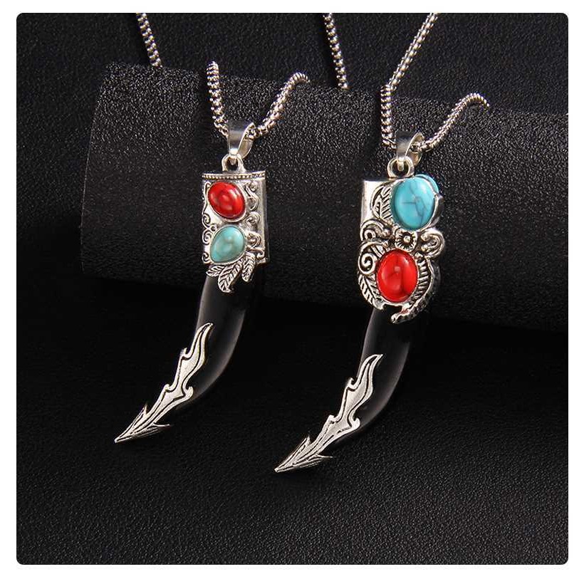 ✨Retro Phong Cách Dân Tộc Độc Đoán Nhựa Răng Vòng Cổ Nam Phù Hợp Với Áo Len Dây Xích Hợp Thời Trang Đen Trắng Răng Mặt Dây Chuyền Phụ Kiện Hợp Thời Trang 25.4.28